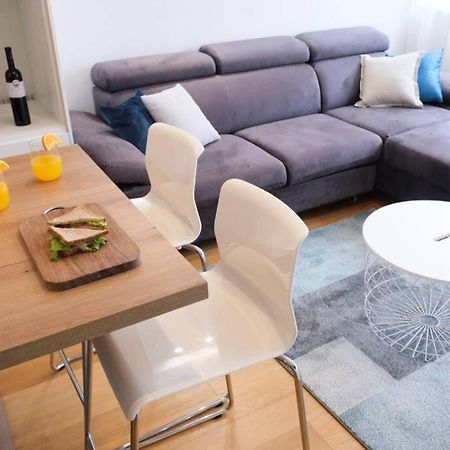 Apartman Leona 4*, Kantrida Rijeka Exteriör bild