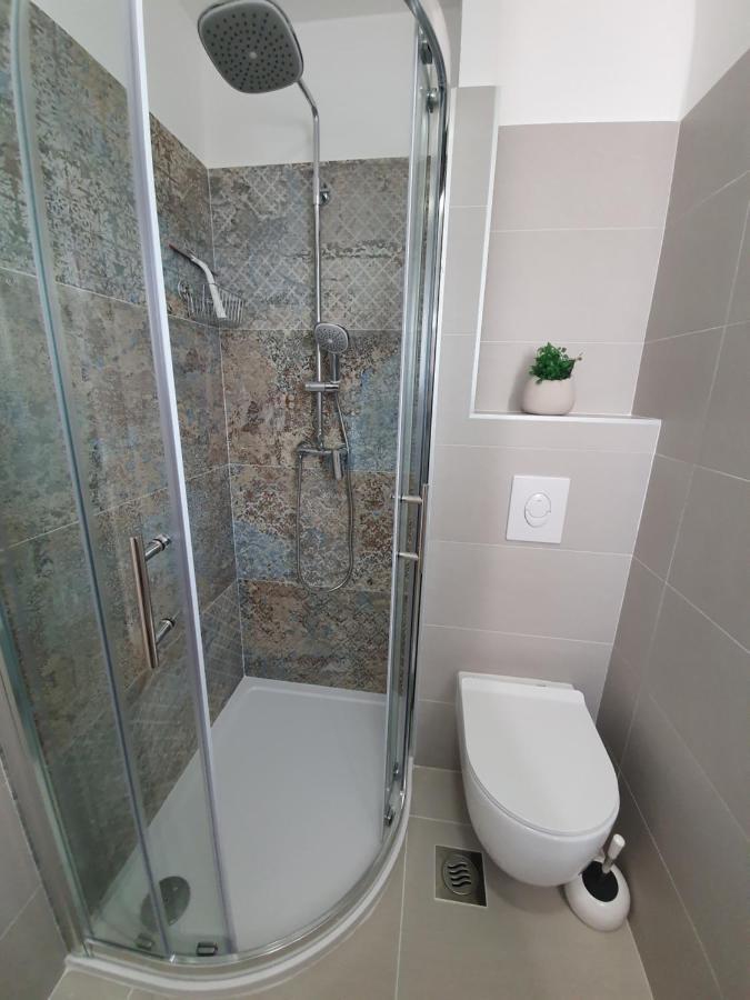 Apartman Leona 4*, Kantrida Rijeka Exteriör bild