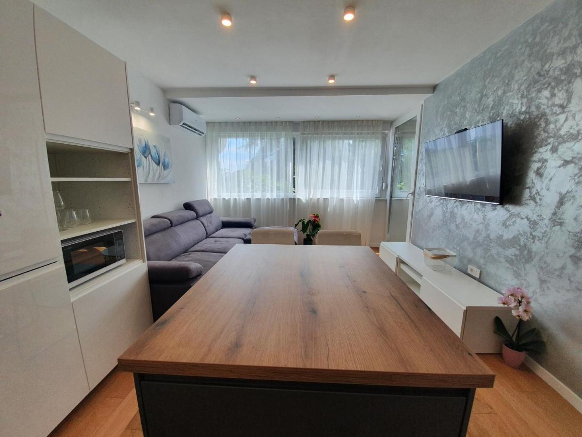 Apartman Leona 4*, Kantrida Rijeka Exteriör bild