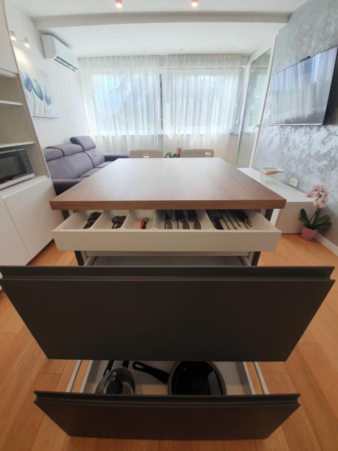 Apartman Leona 4*, Kantrida Rijeka Exteriör bild